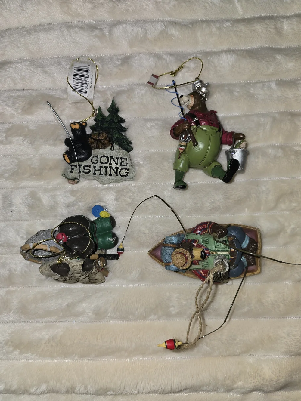 4 country Christmas Ornaments with bears